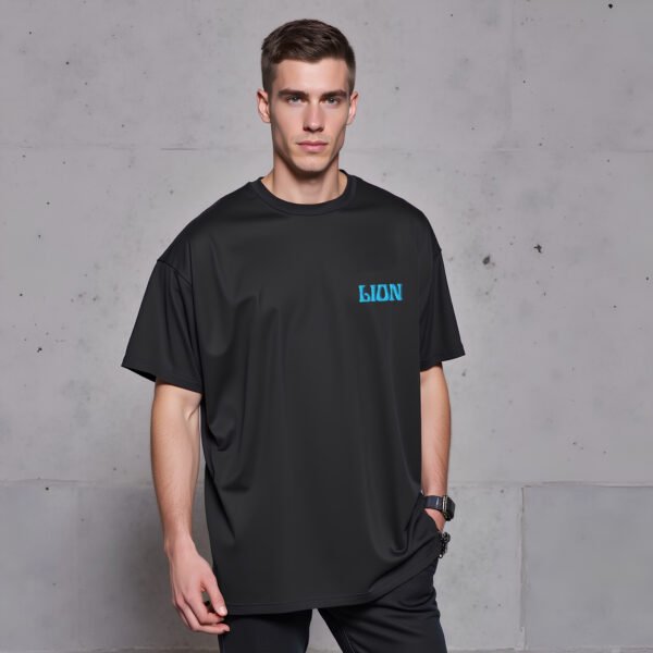 UNISEX FEARLSS LION BLACK OVERSIZED FIT TSHIRT - Image 4